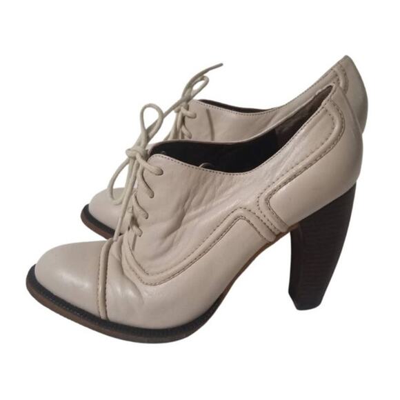 Leather Lace Up Platforms Booties Seam Detail Rounded Wood Heels Devani Size 8.5 - Picture 2 of 7